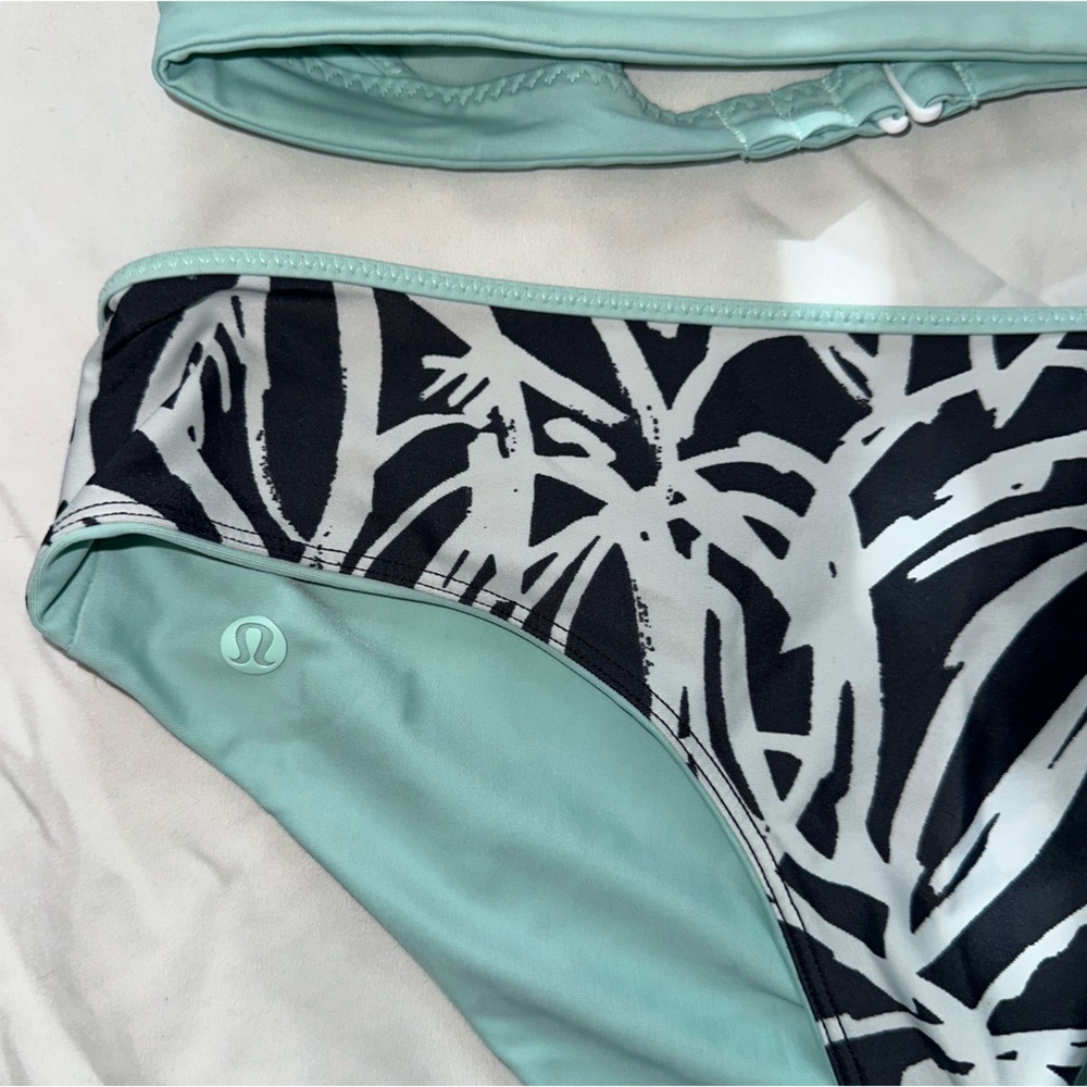 REVERSIBLE LULULEMON BIKINI SET - Picture 6 of 9